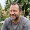 Axel B.
